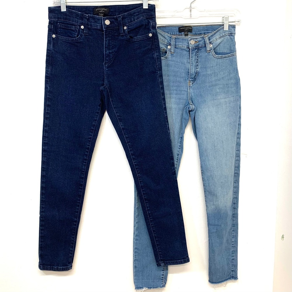 Banana Republic Skinny Fit Jeans Bundle Size 27/4 Dark Indigo & Light Wash 2pk